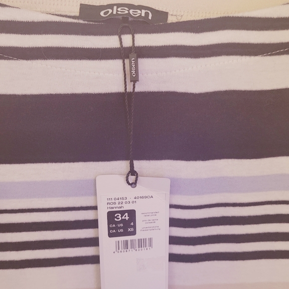 NWT Olsen Blue Striped Top - Picture 3 of 3